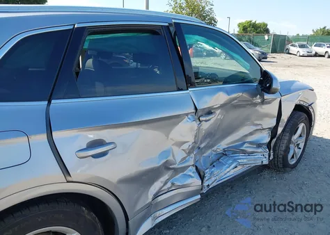 2021 Audi Q5 Premium 45 Tfsi Quattro S Tronic z USA, uszkodzony, nr VIN WA1AAAFY7M2133167